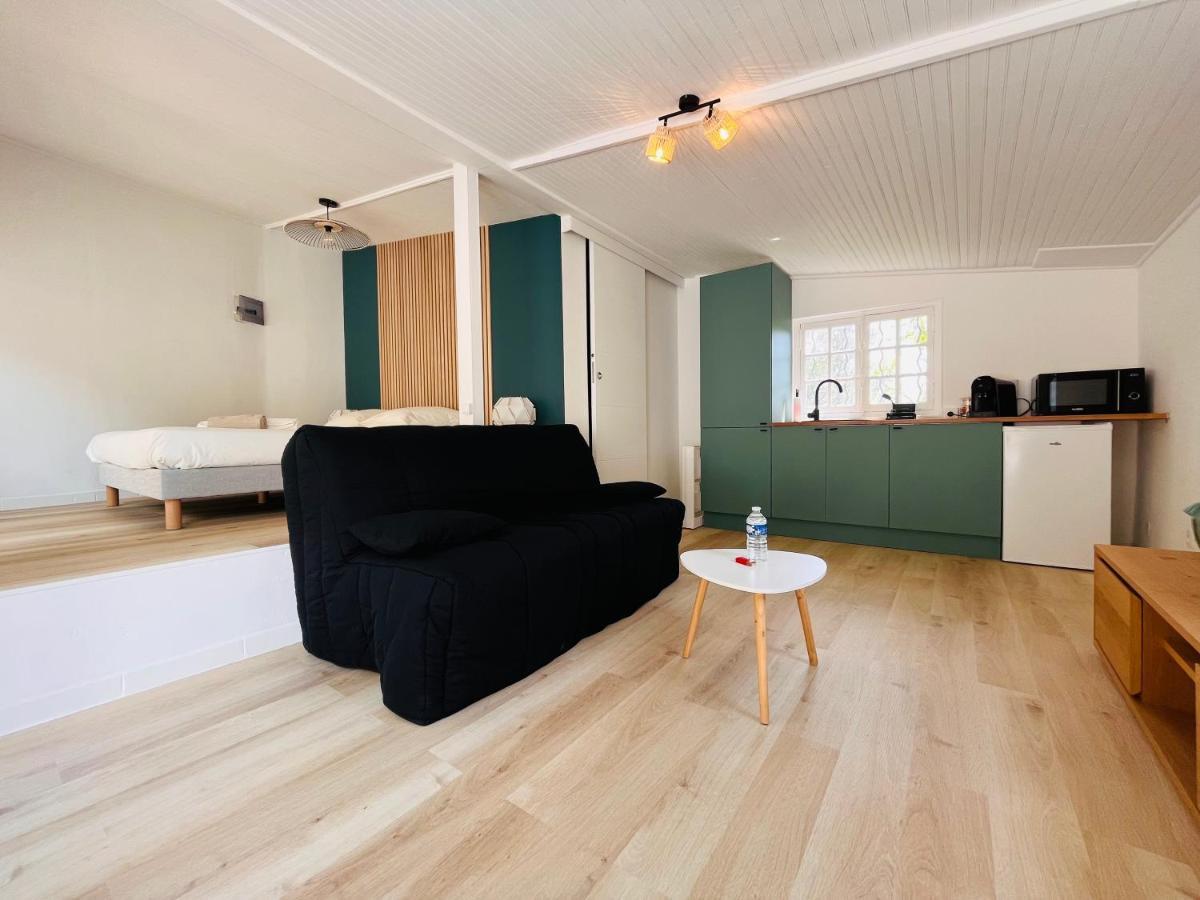 Chez So And Lo Holiday home *
